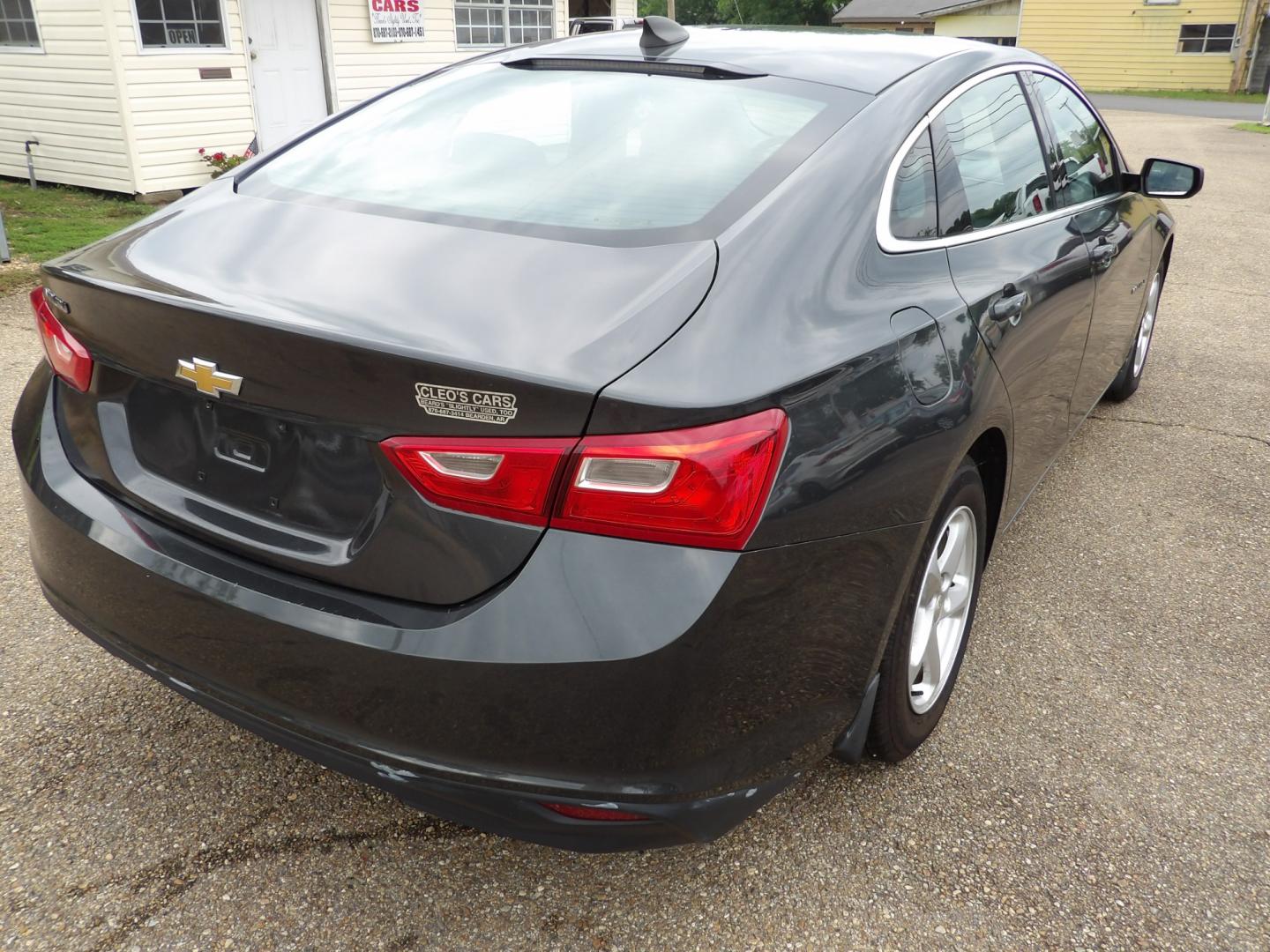 2017 Nightfall Gray Metallic /Black Chevrolet Malibu LS (1G1ZB5ST4HF) with an 1.5L L4 DOHC 16V engine, 6A transmission, located at 401 First NE, Bearden, AR, 71720, (870) 687-3414, 33.726528, -92.611519 - Photo#19