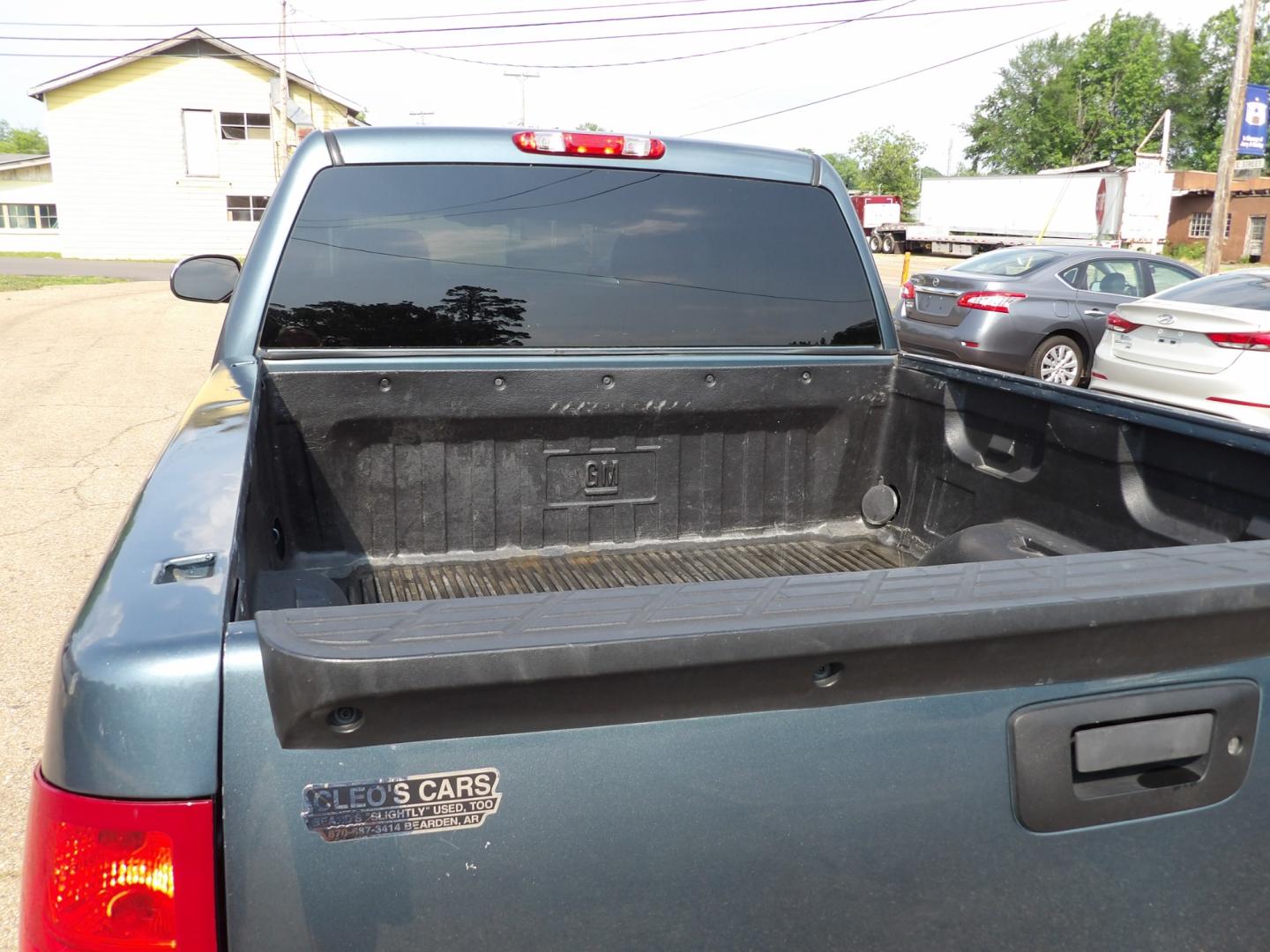 2012 Teal Blue Metallic /Black GMC Sierra 1500 SLE Crew Cab 2WD (3GTP1VE0XCG) with an 5.3L V8 OHV 16V FFV engine, 6-Speed Automatic transmission, located at 401 First NE, Bearden, AR, 71720, (870) 687-3414, 33.726528, -92.611519 - Photo#3