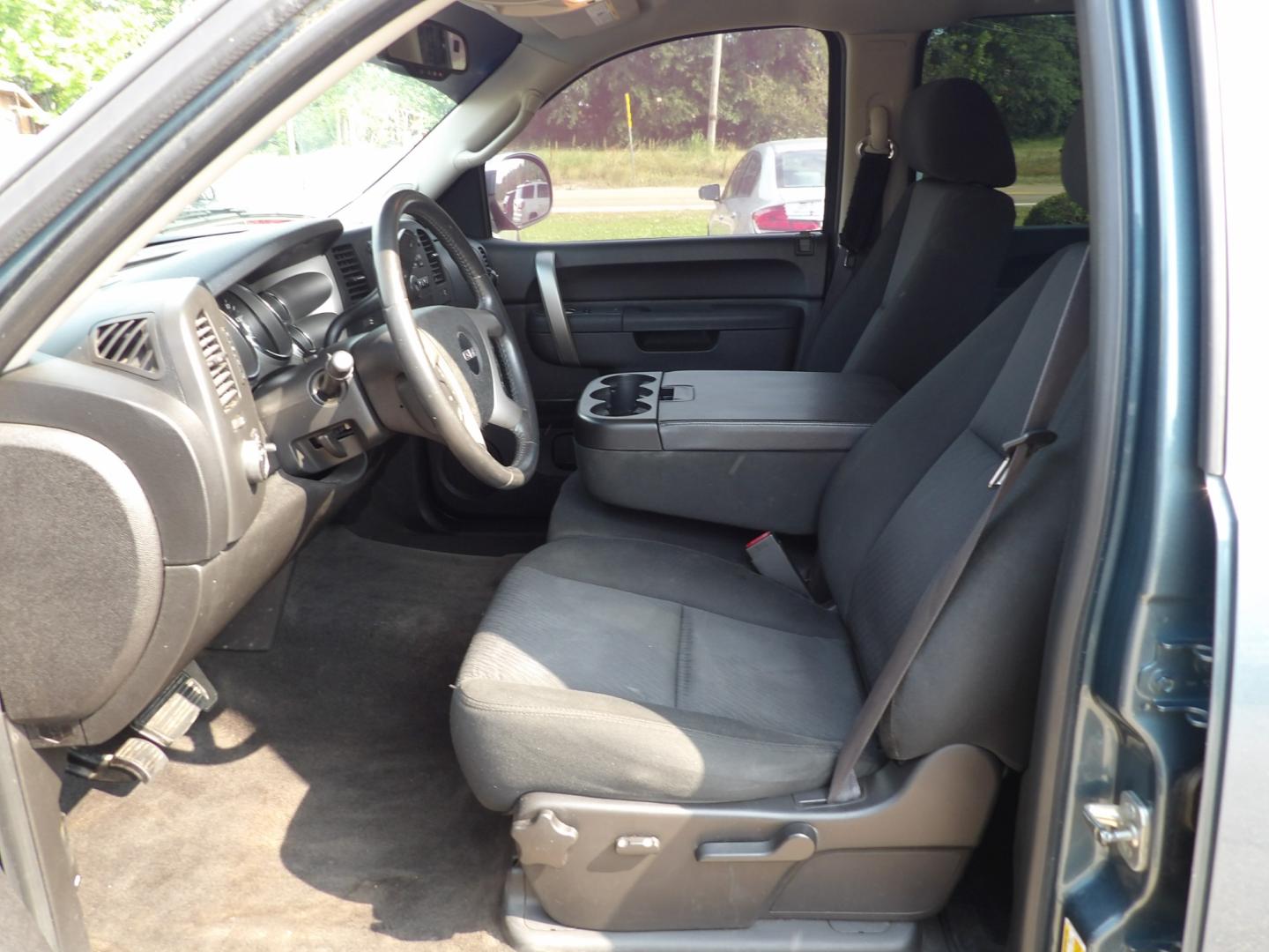 2012 Teal Blue Metallic /Black GMC Sierra 1500 SLE Crew Cab 2WD (3GTP1VE0XCG) with an 5.3L V8 OHV 16V FFV engine, 6-Speed Automatic transmission, located at 401 First NE, Bearden, AR, 71720, (870) 687-3414, 33.726528, -92.611519 - Photo#7