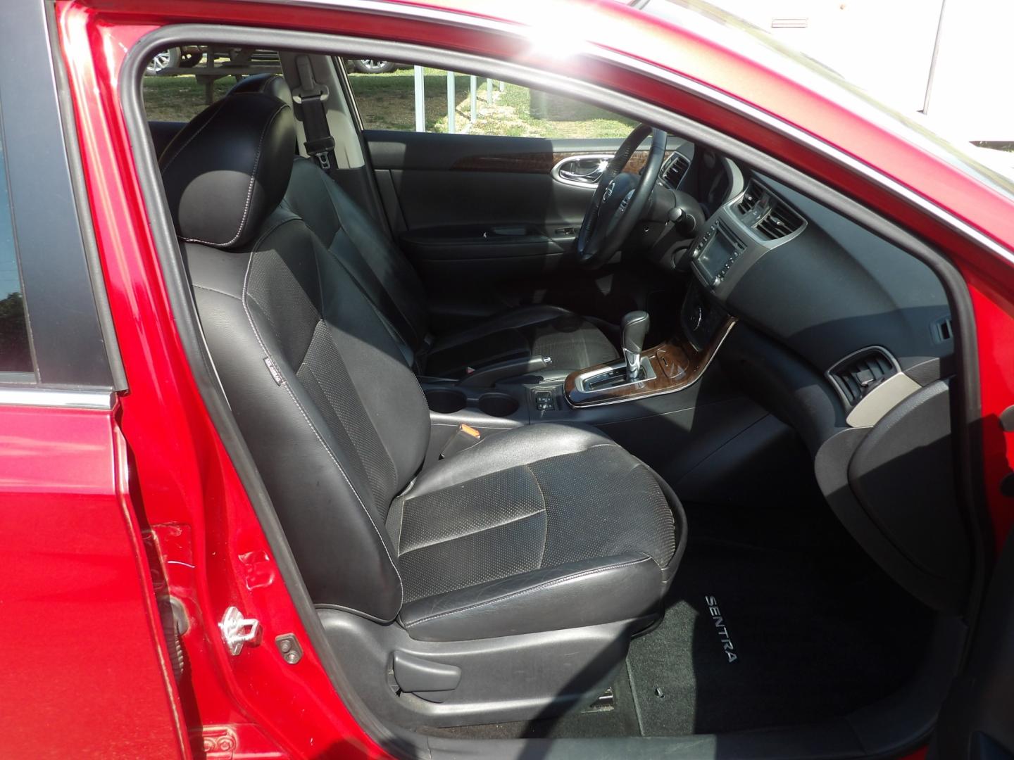 2014 Carmine Red Metallic /Black Nissan Sentra S 6MT (3N1AB7AP5EL) with an 1.8L L4 SFI DOHC 16V engine, 6-Speed Automatic transmission, located at 401 First NE, Bearden, AR, 71720, (870) 687-3414, 33.726528, -92.611519 - Photo#17