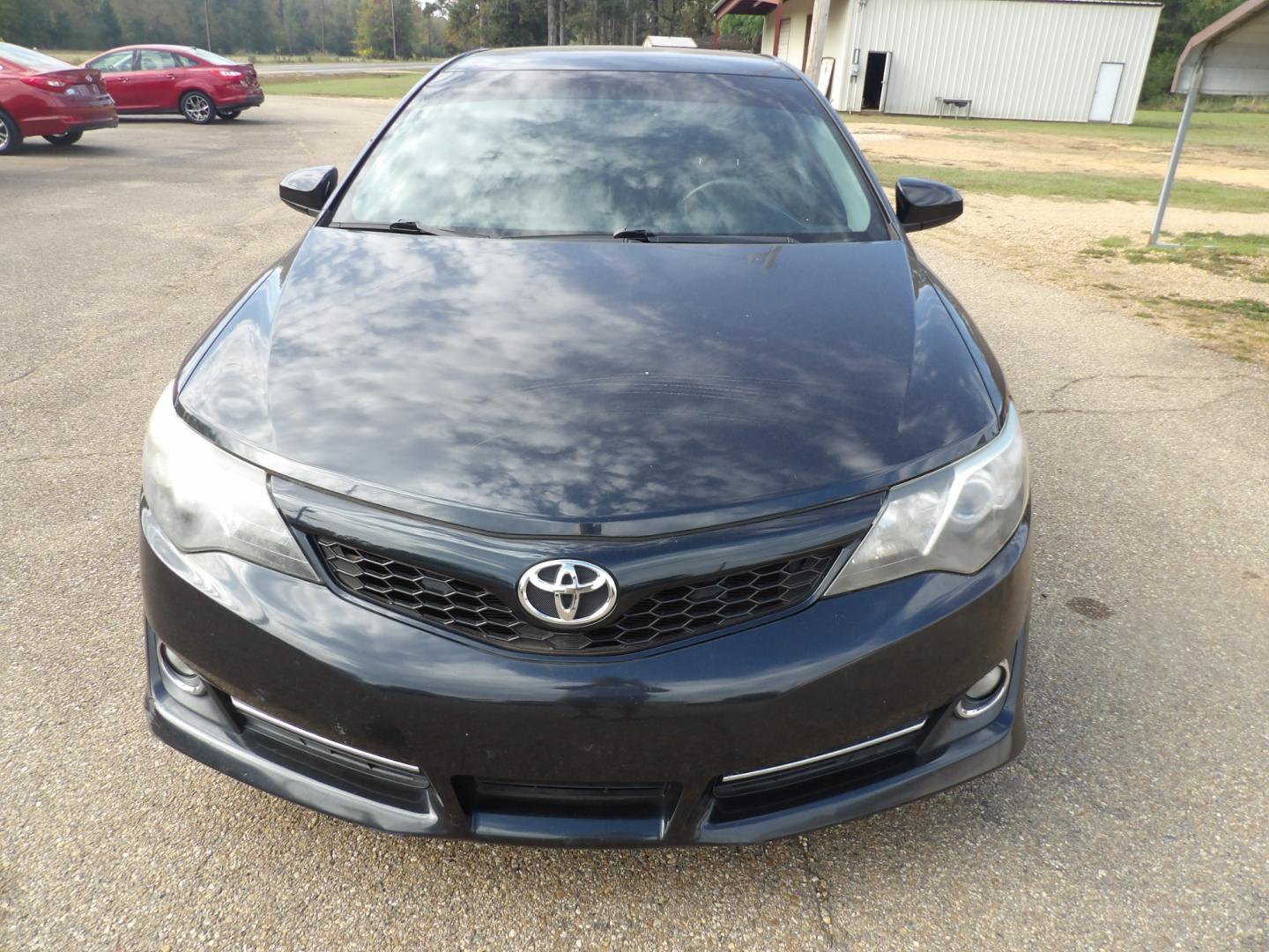 2014 Black /Black Toyota Camry SE (4T1BF1FK4EU) with an 2.5L L4 DOHC 16V engine, 6-Speed Automatic transmission, located at 401 First NE, Bearden, AR, 71720, (870) 687-3414, 33.726528, -92.611519 - Photo#20