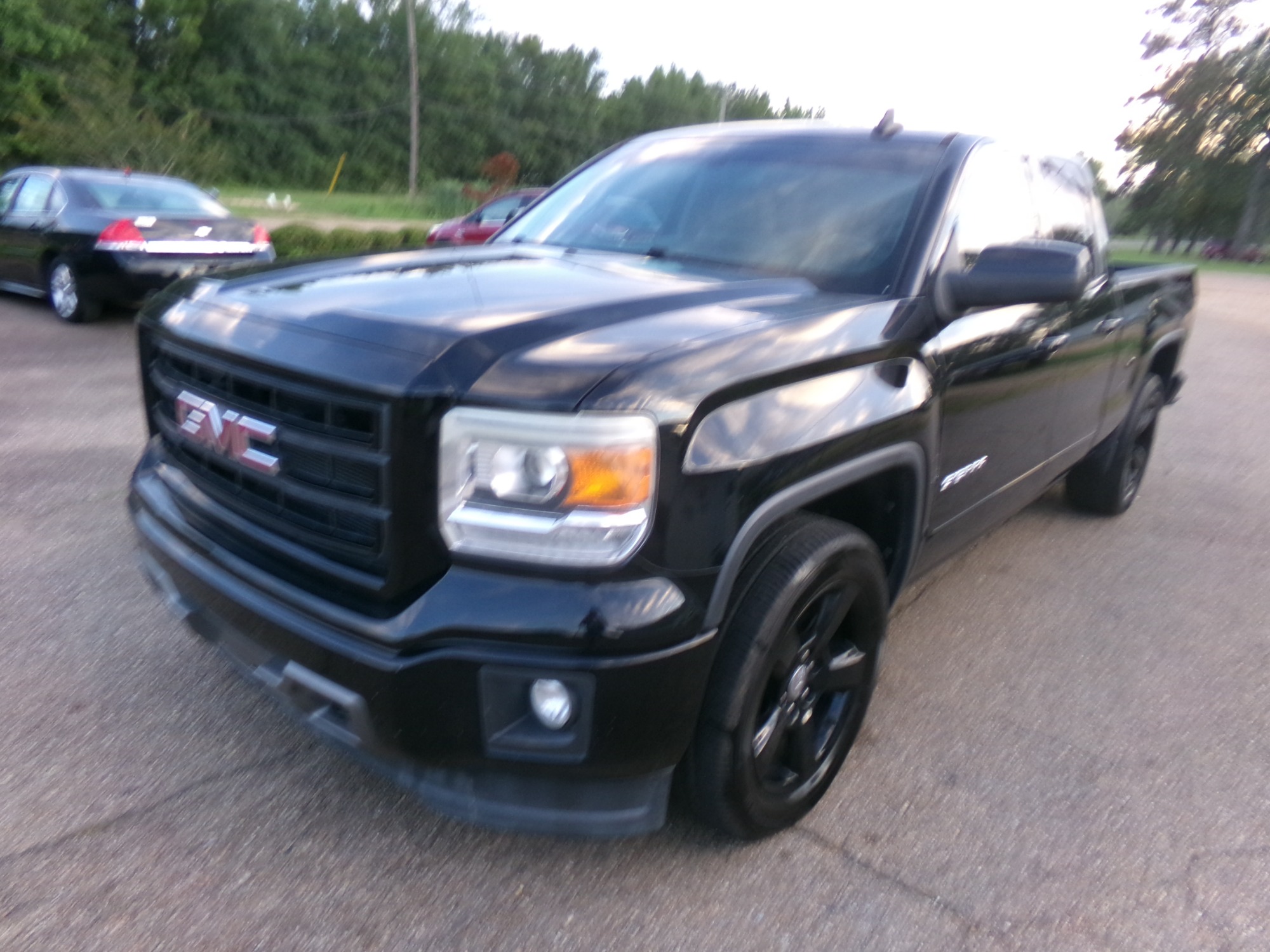 photo of 2015 GMC Sierra 1500 Double Cab 2WD