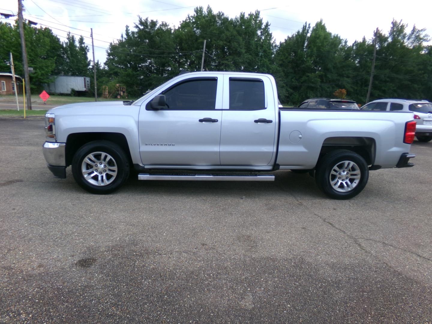 2016 Switchblade Silver /Gray Chevrolet Silverado 1500 Double Cab 2WD (1GCRCNEH8GZ) with an 4.3L V6 OHV 12V engine, 6-speed automatic transmission, located at 401 First NE, Bearden, AR, 71720, (870) 687-3414, 33.726528, -92.611519 - Photo#1