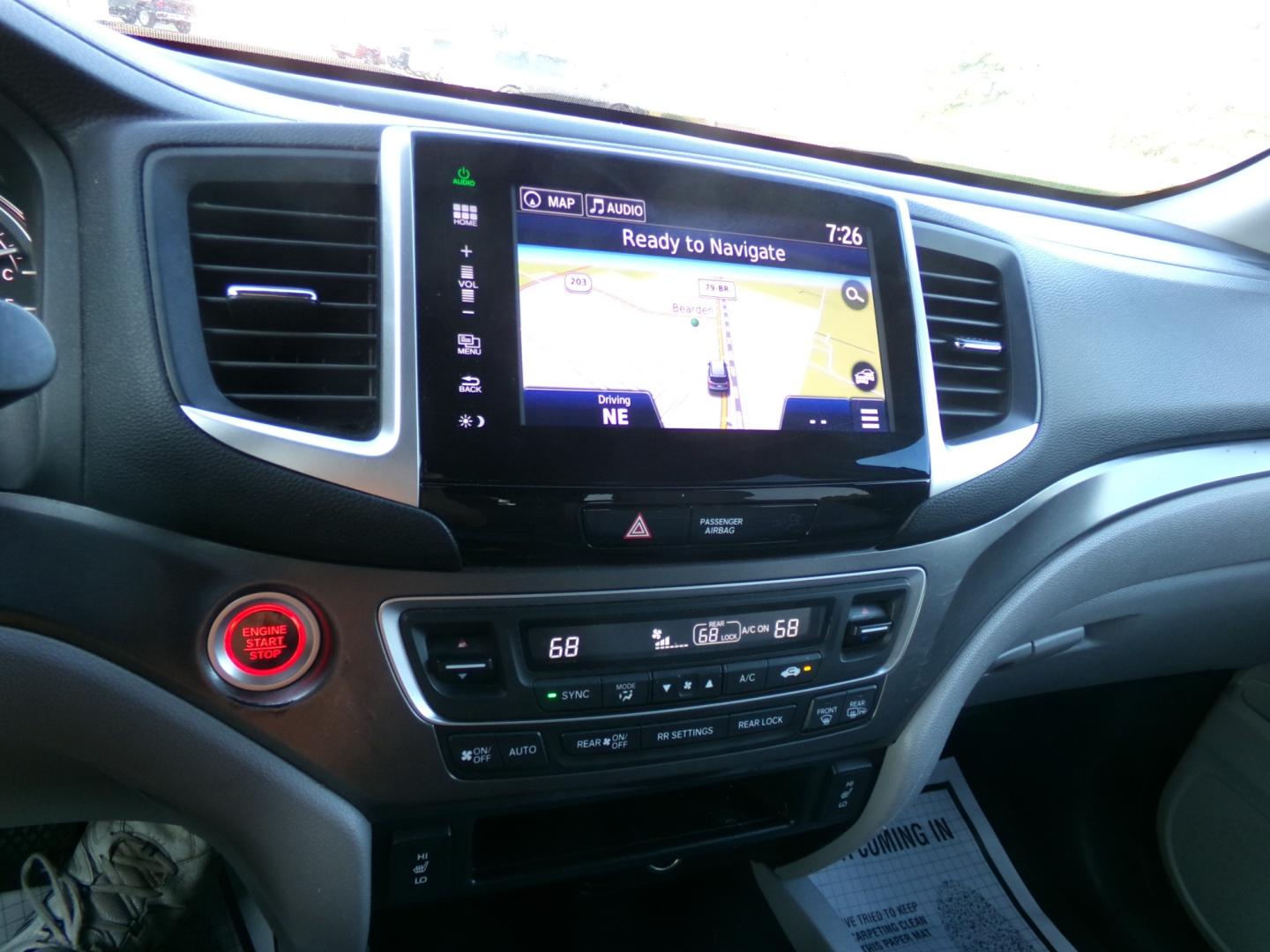 2016 Modern Steel Metallic /Gray Honda Pilot EX-L (5FNYF6H76GB) with an 3.5L V6 engine, automatic transmission, located at 401 First NE, Bearden, AR, 71720, (870) 687-3414, 33.726528, -92.611519 - Photo#15