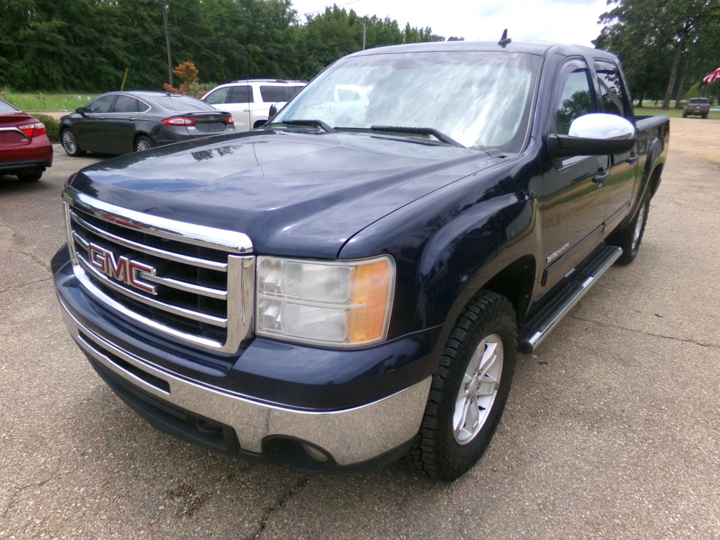 2012 Luxo Blue Metallic /Tan GMC Sierra 1500 SLE (3GTP2VE70CG) with an 5.3L V8 engine, Automatic transmission, located at 401 First NE, Bearden, AR, 71720, (870) 687-3414, 33.726528, -92.611519 - Photo#0