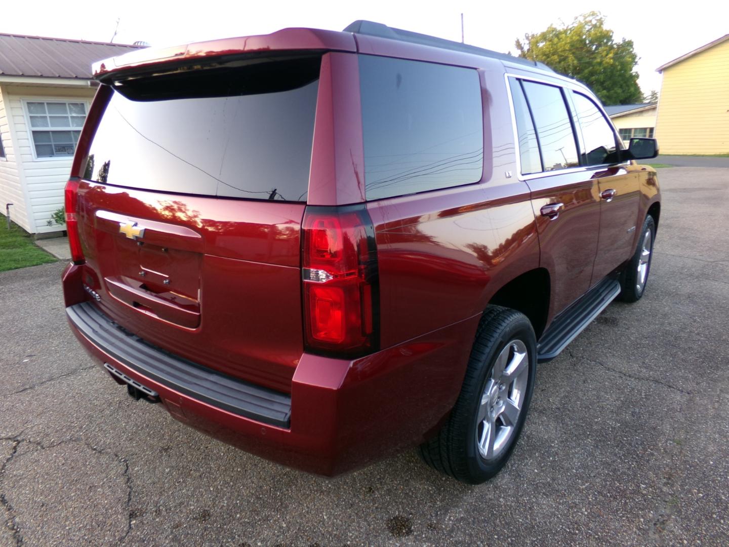 2016 Crystal Claret Tincoat /Tan Chevrolet Tahoe LT (1GNSKBKC9GR) with an 5.3L V8 engine, Automatic transmission, located at 401 First NE, Bearden, AR, 71720, (870) 687-3414, 33.726528, -92.611519 - Photo#27