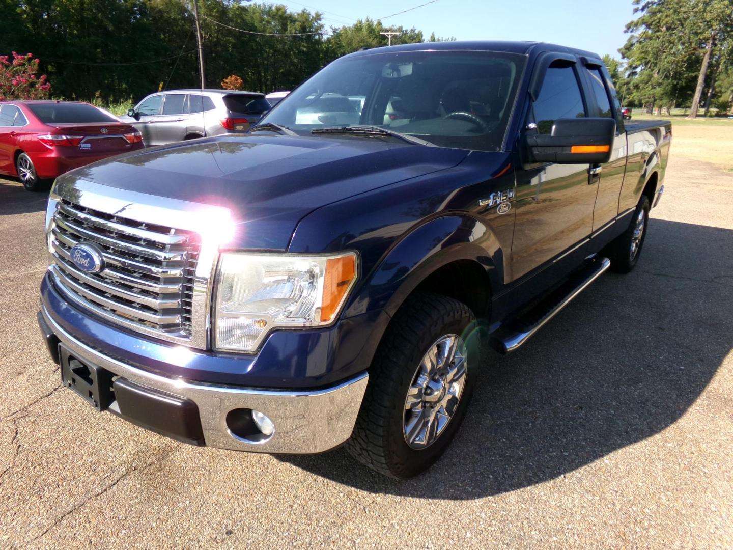 2012 Dark Blue Pearl /Gray Ford F-150 XLT (1FTEX1CM8CK) with an 3.7L engine, 6-speed automatic transmission, located at 401 First NE, Bearden, AR, 71720, (870) 687-3414, 33.726528, -92.611519 - Photo#24