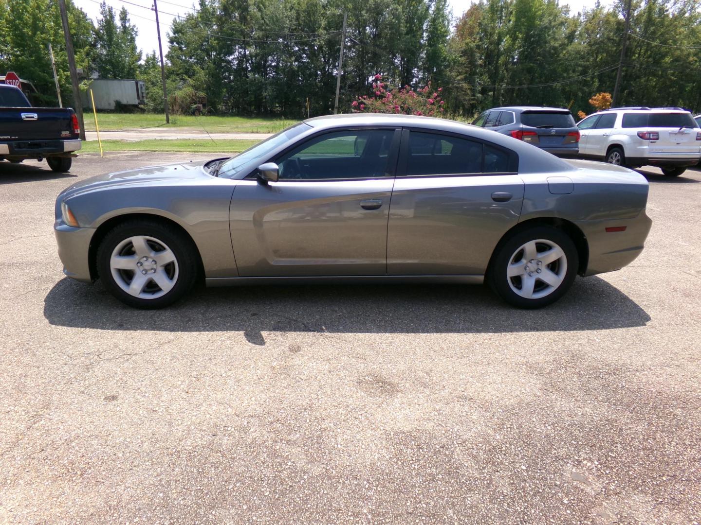 2012 Dodge Charger Police (2C3CDXAG4CH) with an 3.6L V6 DOHC 24V engine, 5-Speed Automatic transmission, located at 401 First NE, Bearden, AR, 71720, (870) 687-3414, 33.726528, -92.611519 - Photo#20