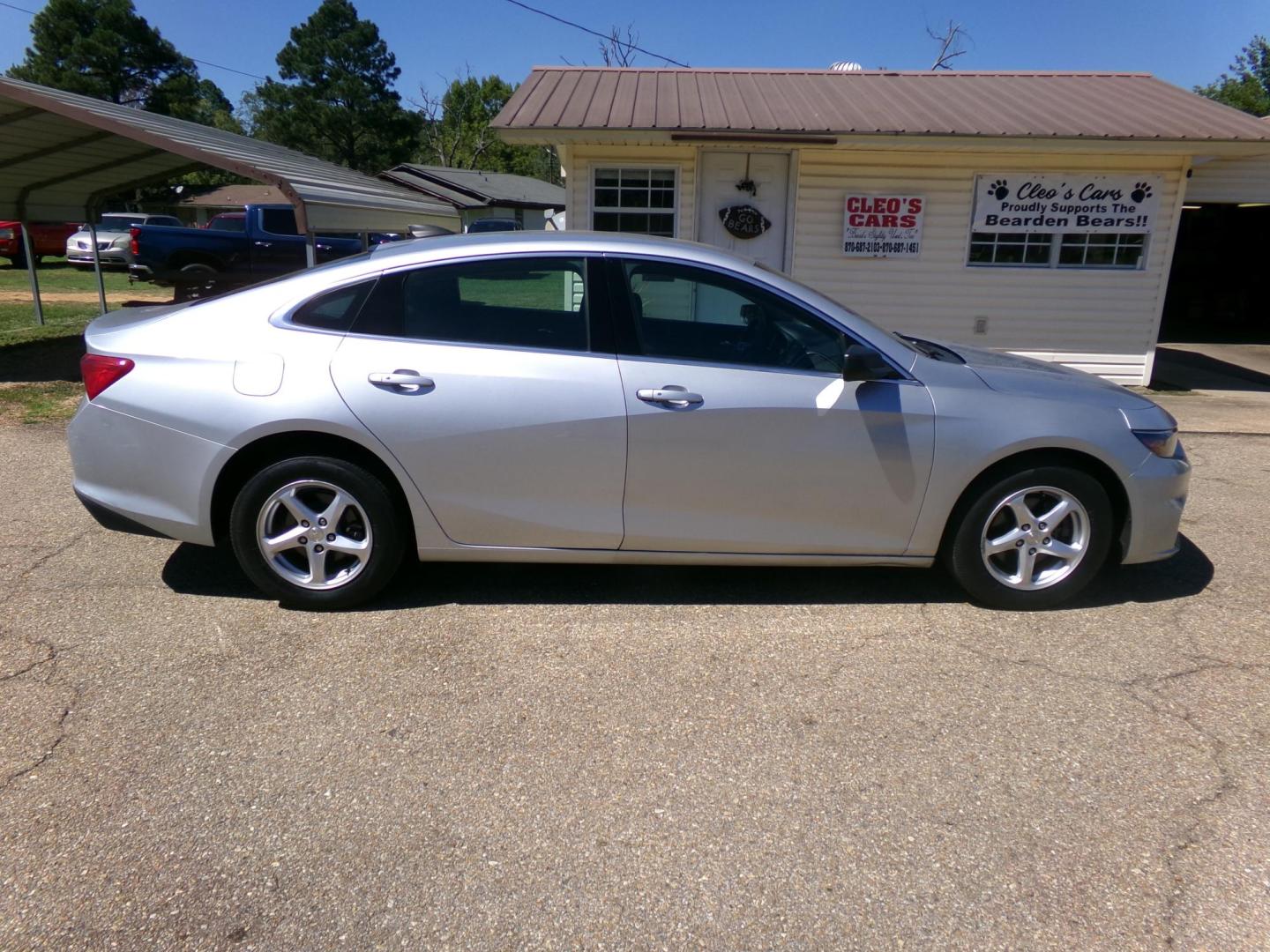 2018 Chevrolet Malibu LS (1G1ZB5ST5JF) with an 1.5L L4 DOHC 16V engine, 6A transmission, located at 401 First NE, Bearden, AR, 71720, (870) 687-3414, 33.726528, -92.611519 - Photo#1