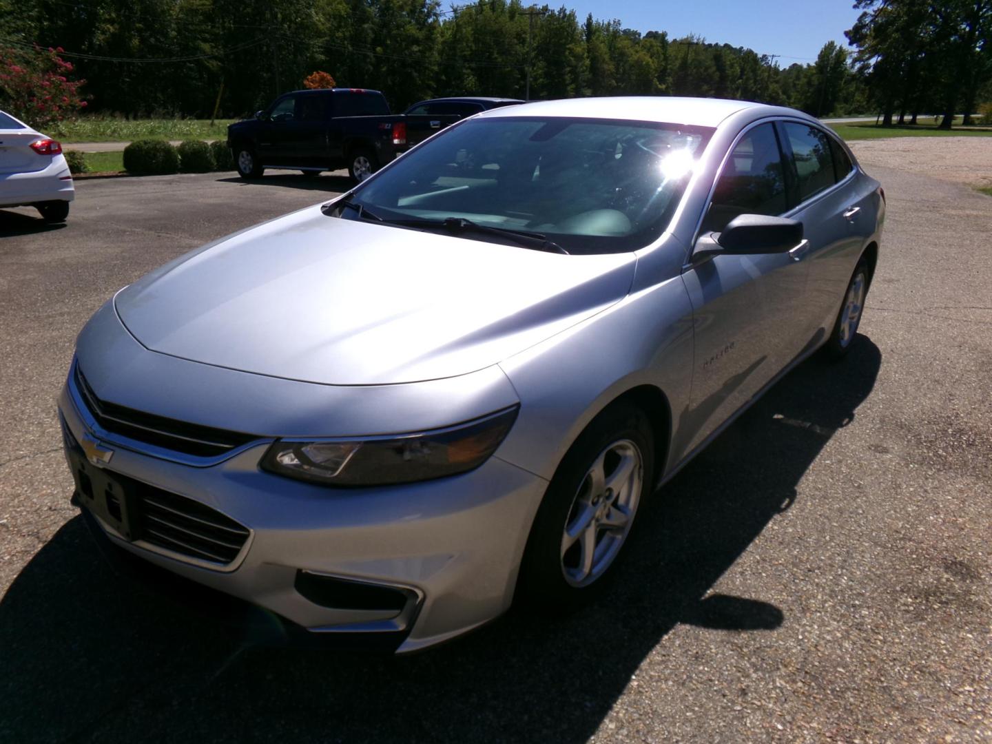 2018 Chevrolet Malibu LS (1G1ZB5ST5JF) with an 1.5L L4 DOHC 16V engine, 6A transmission, located at 401 First NE, Bearden, AR, 71720, (870) 687-3414, 33.726528, -92.611519 - Photo#22