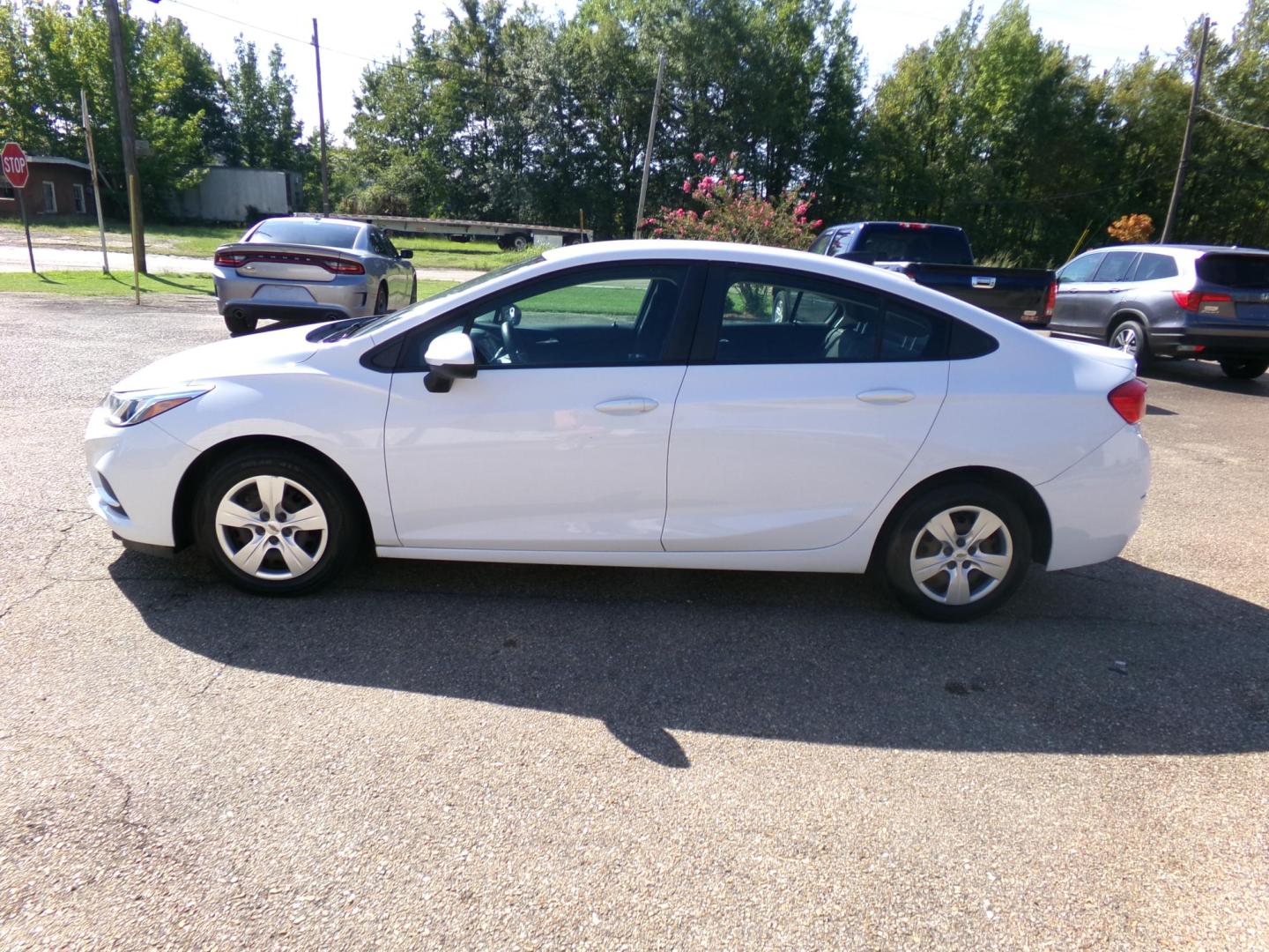 2018 /Charcoal Chevrolet Cruze LS Auto (1G1BC5SM4J7) with an 1.4L L4 DOHC 16V TURBO engine, 6A transmission, located at 401 First NE, Bearden, AR, 71720, (870) 687-3414, 33.726528, -92.611519 - Photo#1