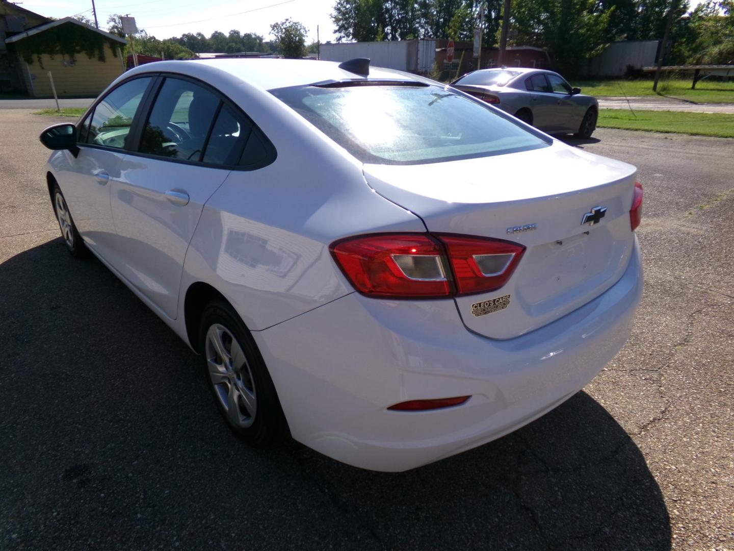 2018 /Charcoal Chevrolet Cruze LS Auto (1G1BC5SM4J7) with an 1.4L L4 DOHC 16V TURBO engine, 6A transmission, located at 401 First NE, Bearden, AR, 71720, (870) 687-3414, 33.726528, -92.611519 - Photo#2