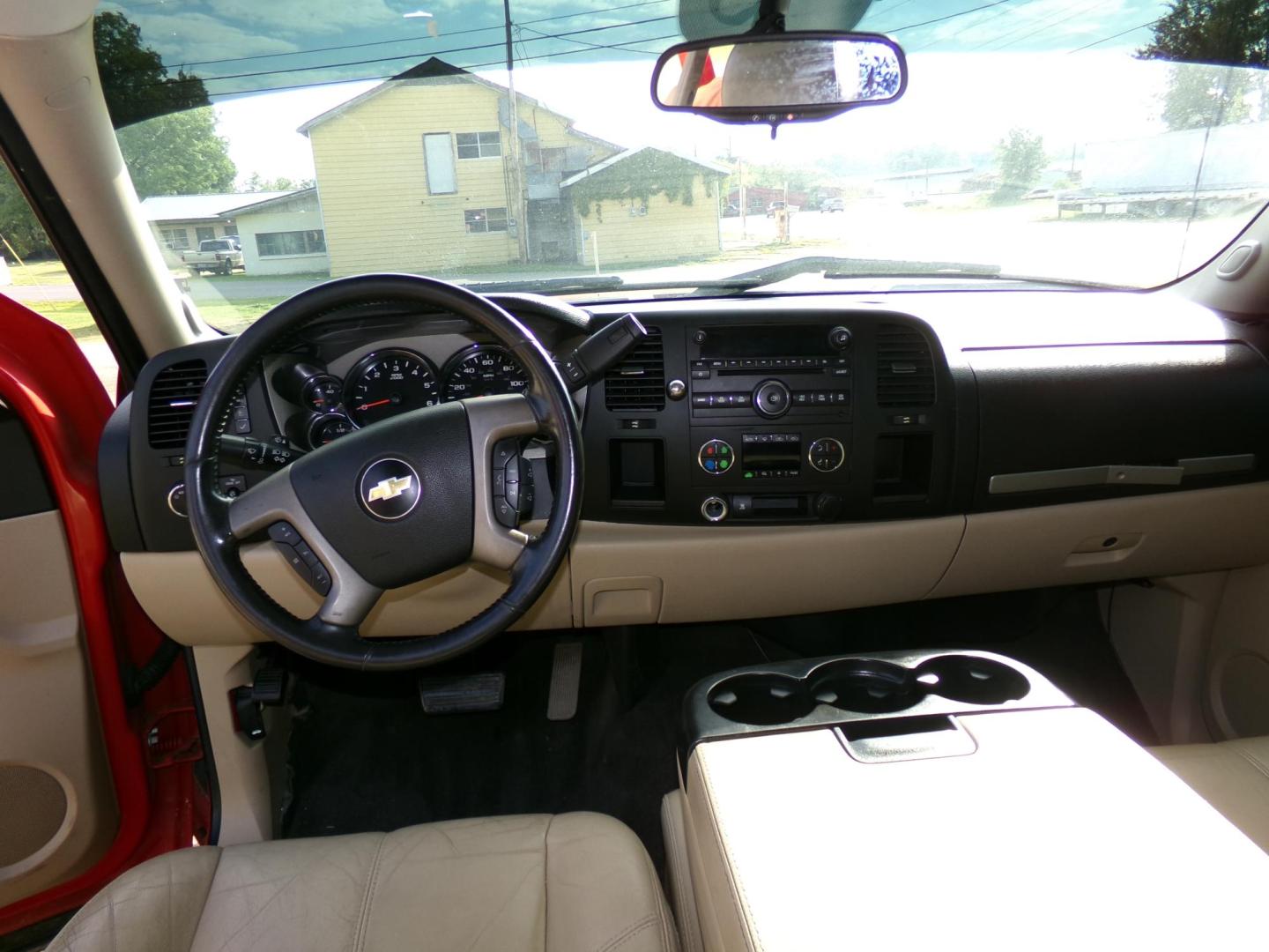 2011 Bright Red /Tan Chevrolet Silverado 1500 LT Ext. Cab 2WD (1GCRCSE04BZ) with an 5.3L V8 OHV 16V FFV engine, 4-Speed Automatic transmission, located at 401 First NE, Bearden, AR, 71720, (870) 687-3414, 33.726528, -92.611519 - Photo#12