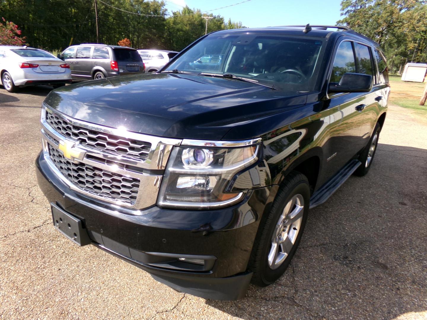 2015 Black /Black Chevrolet Tahoe LT 4WD (1GNSKBKCXFR) with an 5.3L V8 OHV 16V engine, 6-Speed Automatic transmission, located at 401 First NE, Bearden, AR, 71720, (870) 687-3414, 33.726528, -92.611519 - CARFAX-CERTIFIED ONE OWNER! - Photo#0