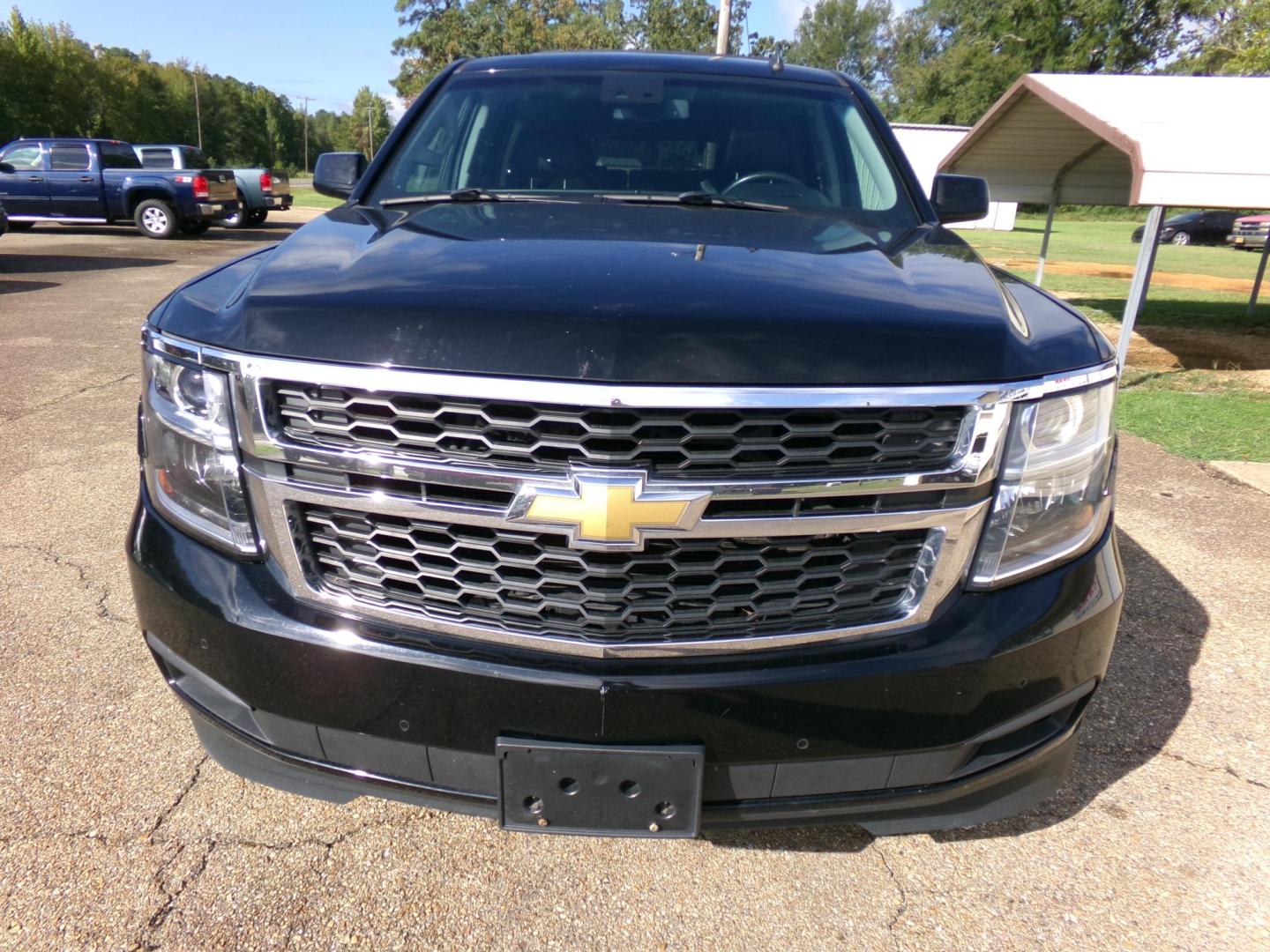 2015 Black /Black Chevrolet Tahoe LT 4WD (1GNSKBKCXFR) with an 5.3L V8 OHV 16V engine, 6-Speed Automatic transmission, located at 401 First NE, Bearden, AR, 71720, (870) 687-3414, 33.726528, -92.611519 - CARFAX-CERTIFIED ONE OWNER! - Photo#32