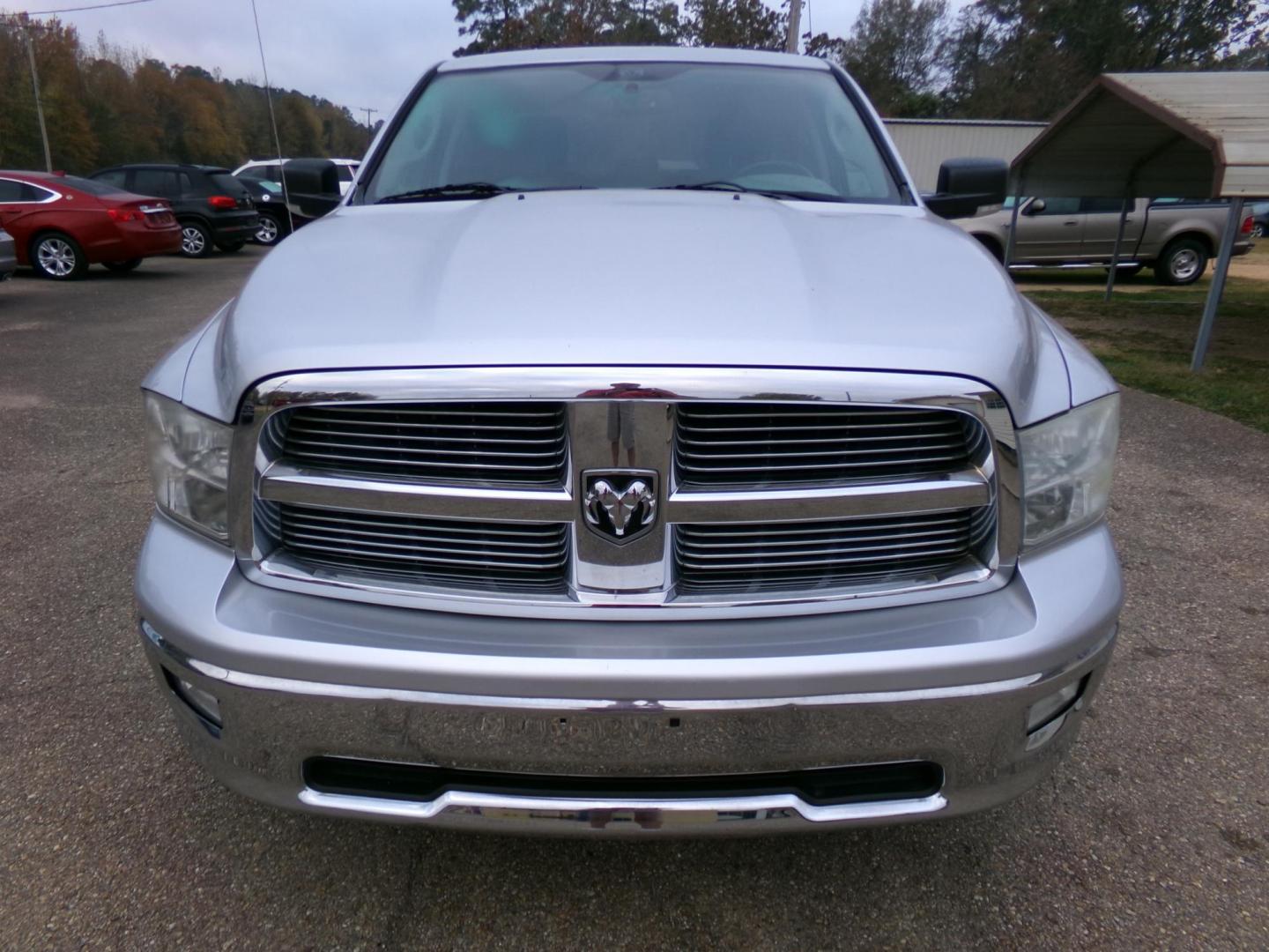 2012 Dodge Ram 1500 SLT Quad Cab 2WD (1C6RD6GT1CS) with an 5.7L V8 OHV 16V engine, 6-Speed Automatic transmission, located at 401 First NE, Bearden, AR, 71720, (870) 687-3414, 33.726528, -92.611519 - Photo#23