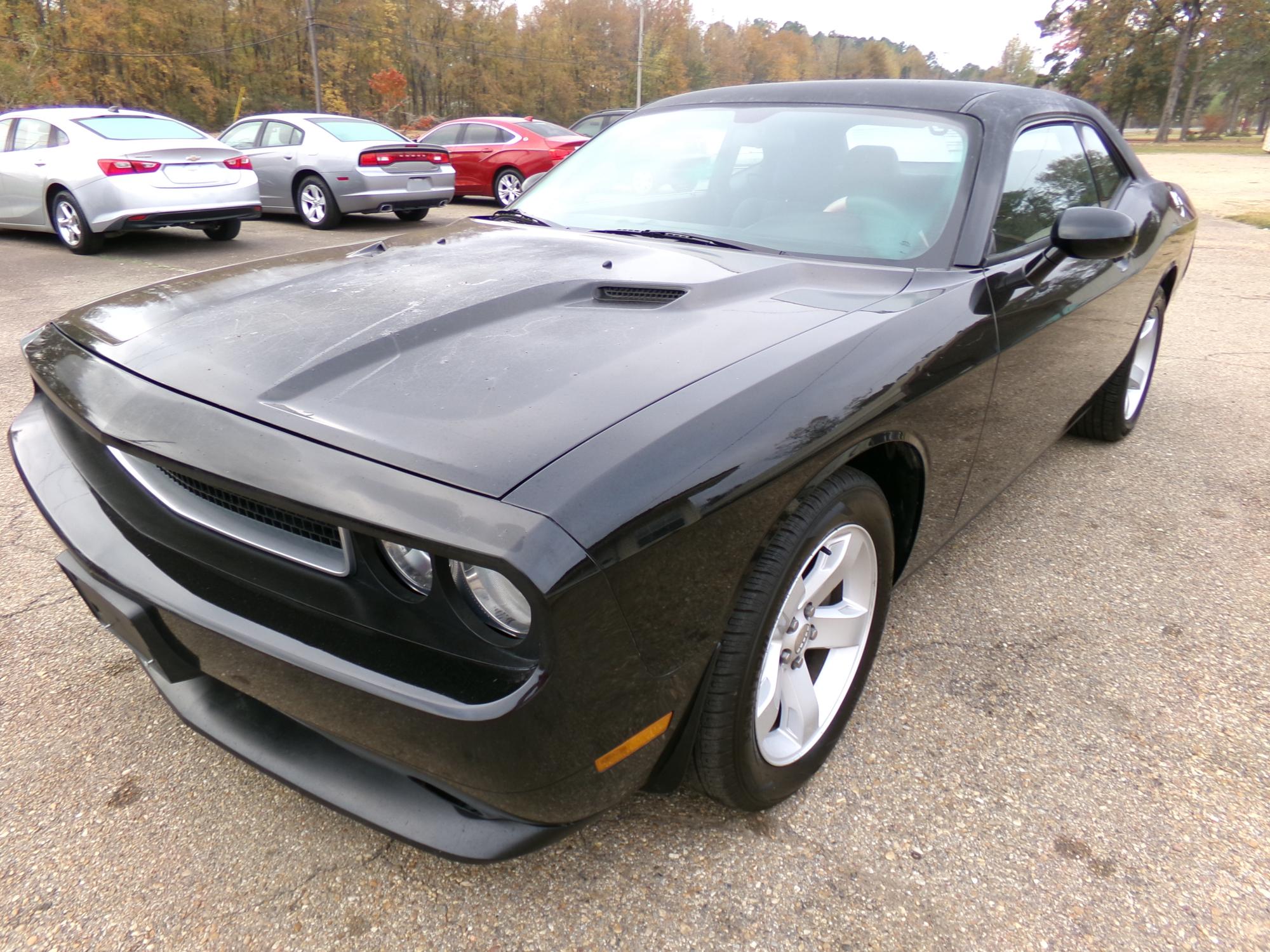 photo of 2012 Dodge Challenger SXT