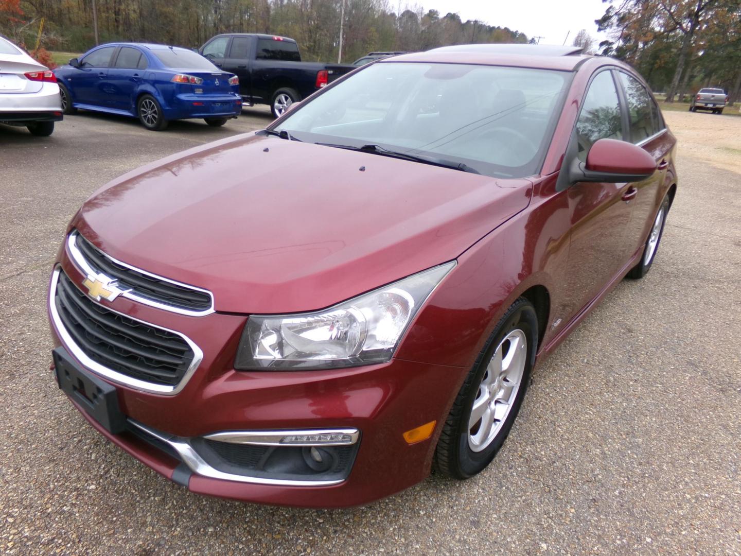 2016 :imited Addiction Red Pearl /Black Chevrolet Cruze 2LT Auto (1G1PE5SB3G7) with an 1.4L L4 DOHC 16V TURBO engine, 6-Speed Automatic transmission, located at 401 First NE, Bearden, AR, 71720, (870) 687-3414, 33.726528, -92.611519 - Photo#0