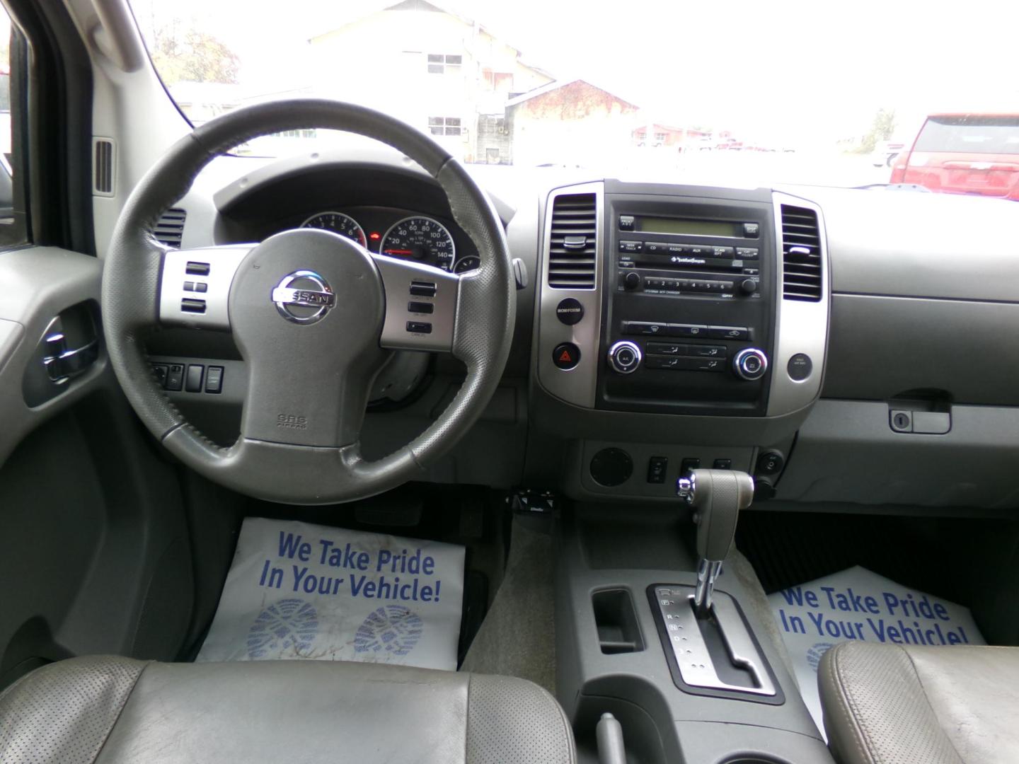 2012 Hippo Gray Metallic /Gray Nissan Frontier S Crew Cab 2WD (1N6AD0ER8CC) with an 4.0L V6 DOHC 24V engine, 5-Speed Automatic transmission, located at 401 First NE, Bearden, AR, 71720, (870) 687-3414, 33.726528, -92.611519 - Photo#15