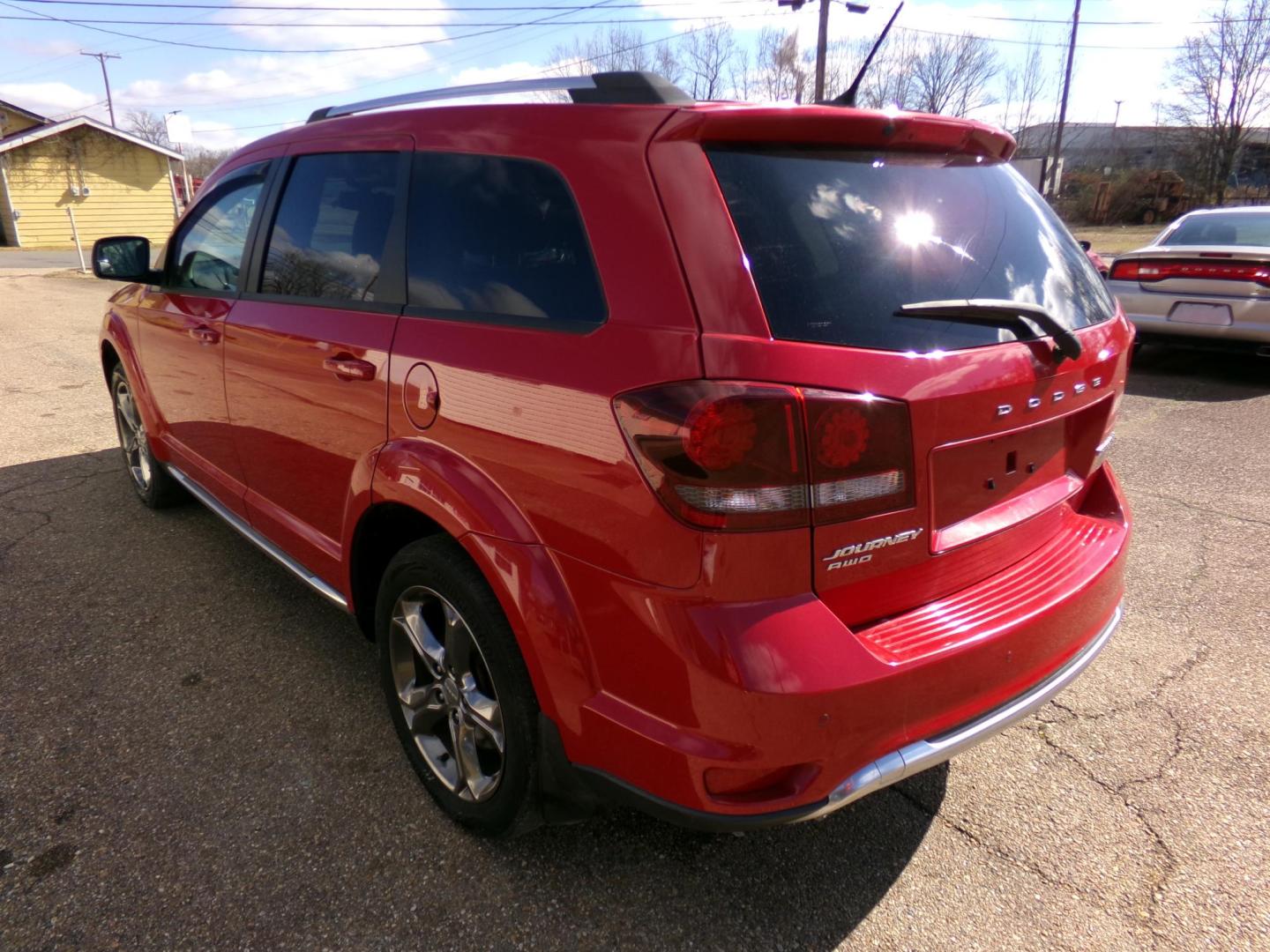 2015 Redline Pearl /Black Dodge Journey Crossroad AWD (3C4PDDGG2FT) with an 3.6L V6 DOHC 24V engine, 6-Speed Automatic transmission, located at 401 First NE, Bearden, AR, 71720, (870) 687-3414, 33.726528, -92.611519 - Photo#2