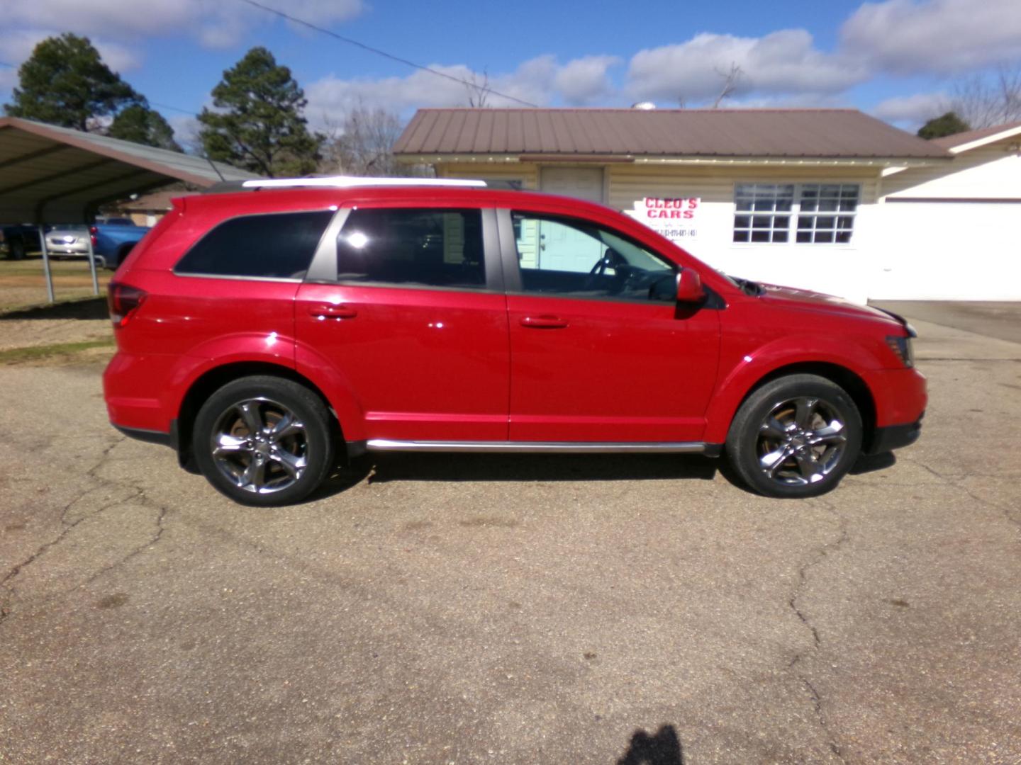 2015 Redline Pearl /Black Dodge Journey Crossroad AWD (3C4PDDGG2FT) with an 3.6L V6 DOHC 24V engine, 6-Speed Automatic transmission, located at 401 First NE, Bearden, AR, 71720, (870) 687-3414, 33.726528, -92.611519 - Photo#25