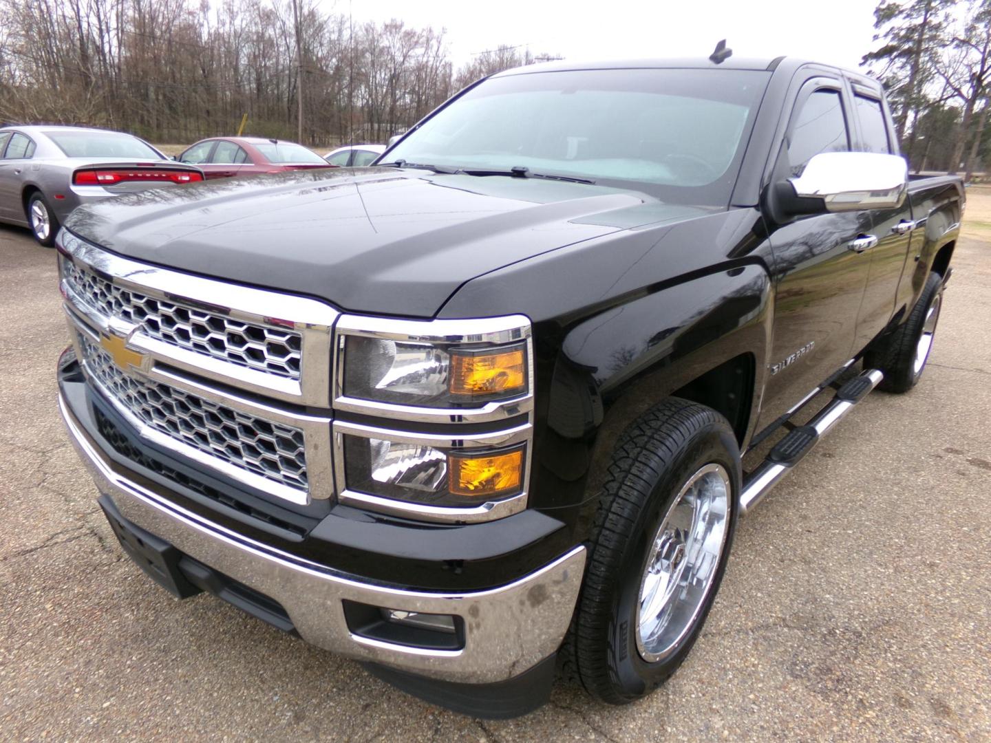 2014 Black /Gray Chevrolet Silverado 1500 1LT Double Cab 2WD (1GCRCRECXEZ) with an 5.3L V8 OHV 16V engine, 6-Speed Automatic transmission, located at 401 First NE, Bearden, AR, 71720, (870) 687-3414, 33.726528, -92.611519 - Photo#0