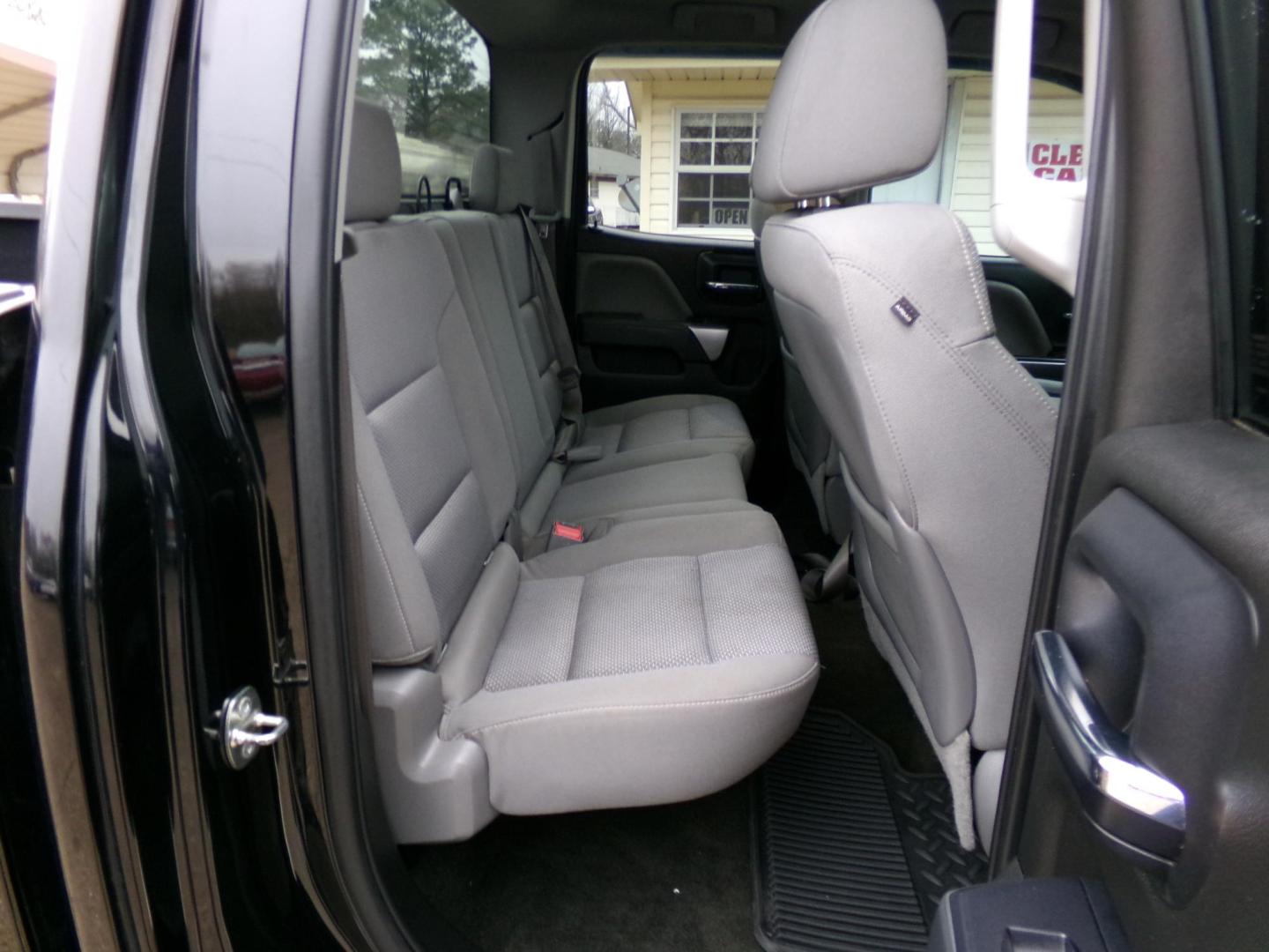 2014 Black /Gray Chevrolet Silverado 1500 1LT Double Cab 2WD (1GCRCRECXEZ) with an 5.3L V8 OHV 16V engine, 6-Speed Automatic transmission, located at 401 First NE, Bearden, AR, 71720, (870) 687-3414, 33.726528, -92.611519 - Photo#16